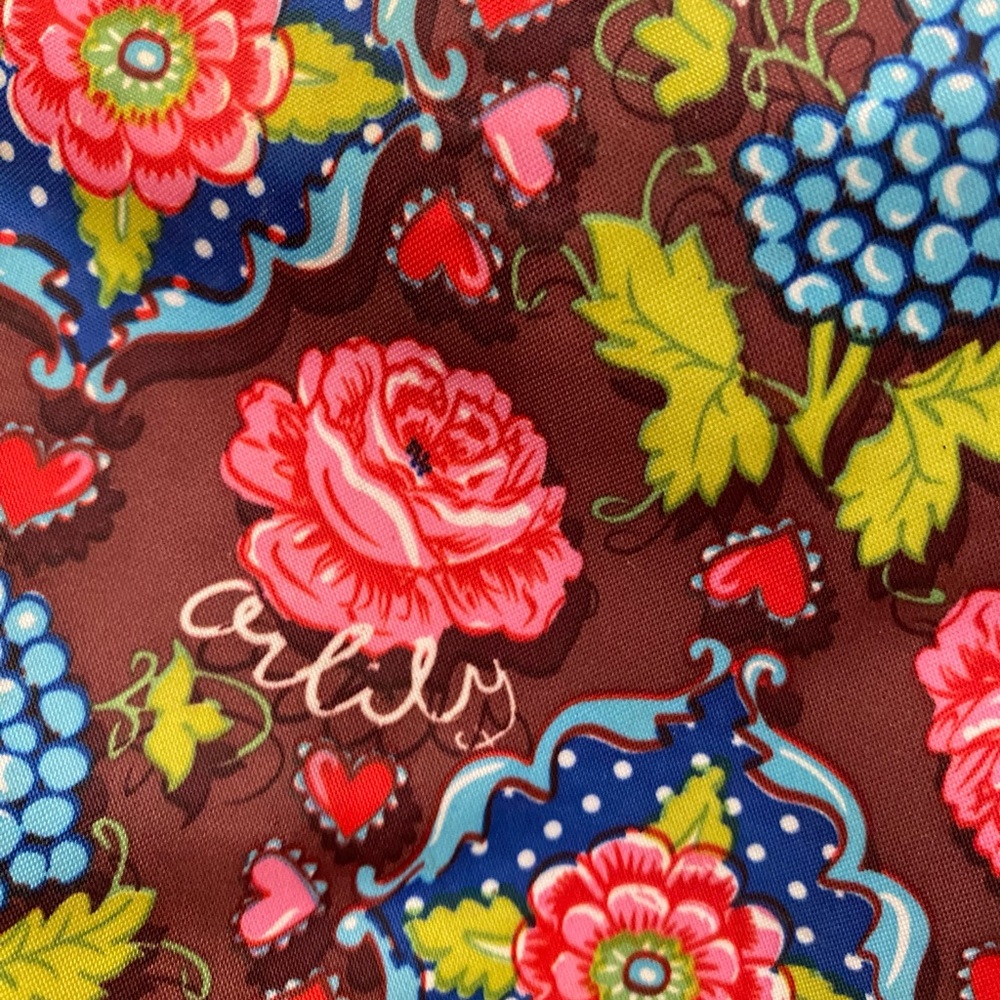 OILILY nylon tote with sequin embellishments and ruffle trim. Rare find! - Picture 3 of 8